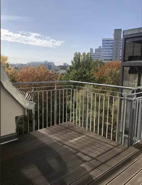 4-Zimmer-Wohnung mit großem Balkon,  2 Bädern, Aufzug — photo 1